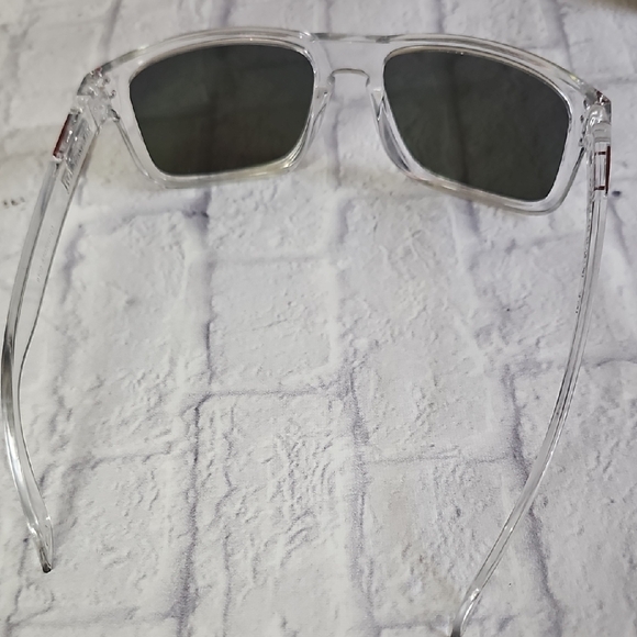 Oakley Holbrooks in a clear / crystal frame with a Prizm-style mirrored lens. - Picture 5 of 6